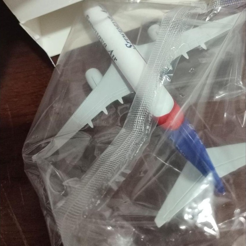 OFFICIAL MAINAN GARUDA INDONESIA MINIATUR PESAWAT DIECAST
