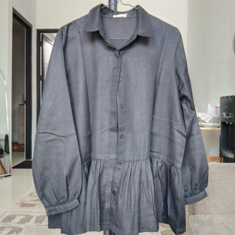 PRELOVED SHIRT MERK MAHARA