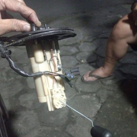 fuel pump cbr250rr