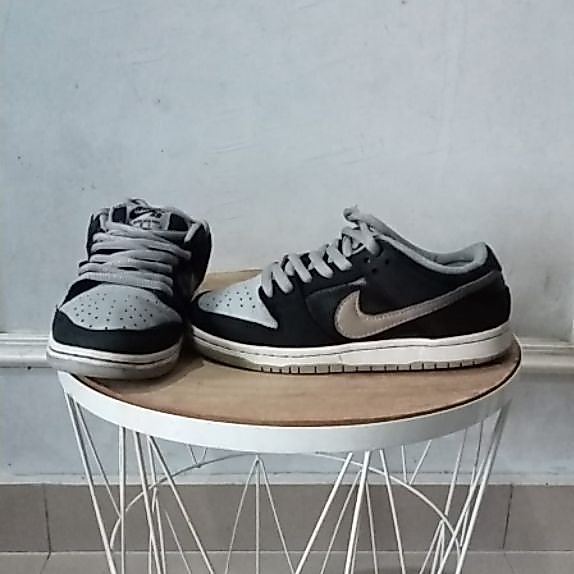 Nik$_e SB Dunk Low J-Pack Shadow