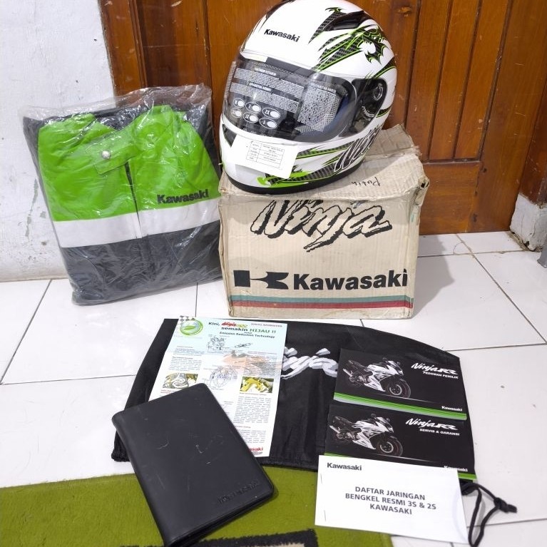 HELM JAKET BUKU PANDUAN SERVIS DOMPET ORIGINAL KAWASAKI NINJA RR R SS 150 2TAK
