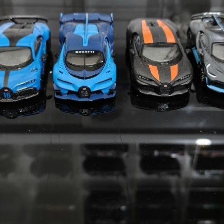 mini gt Bugatti
