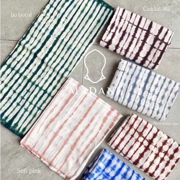 sarung goyor santri wanita madani corak salur | muslim madani | madani the label