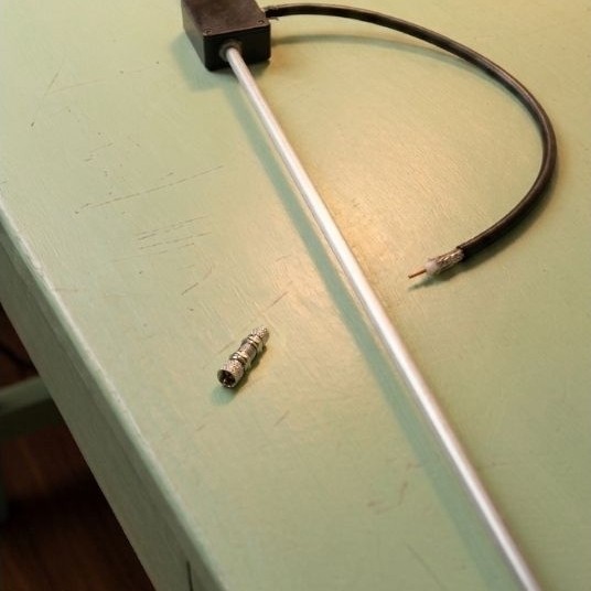 antena penerima radio FM open dipole 8mm