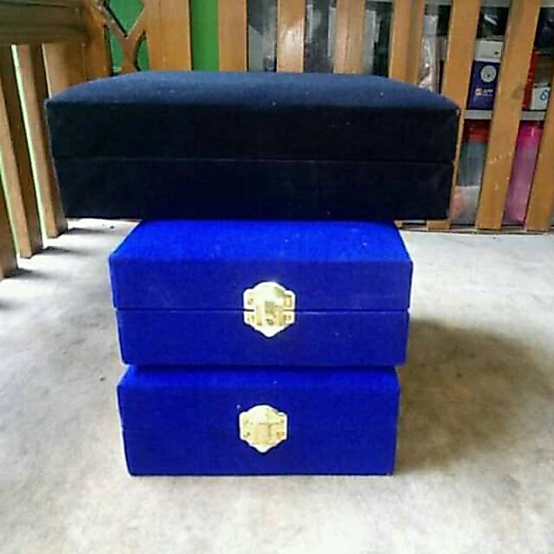 BOX PLAKAT KOTAK PLAKAT 15X15X5 CM