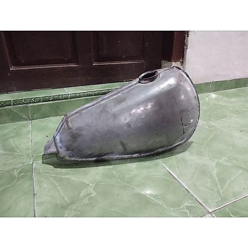 Tangki tengki motor trail dt klasik lawas tua gastank tanki tank custom dt100