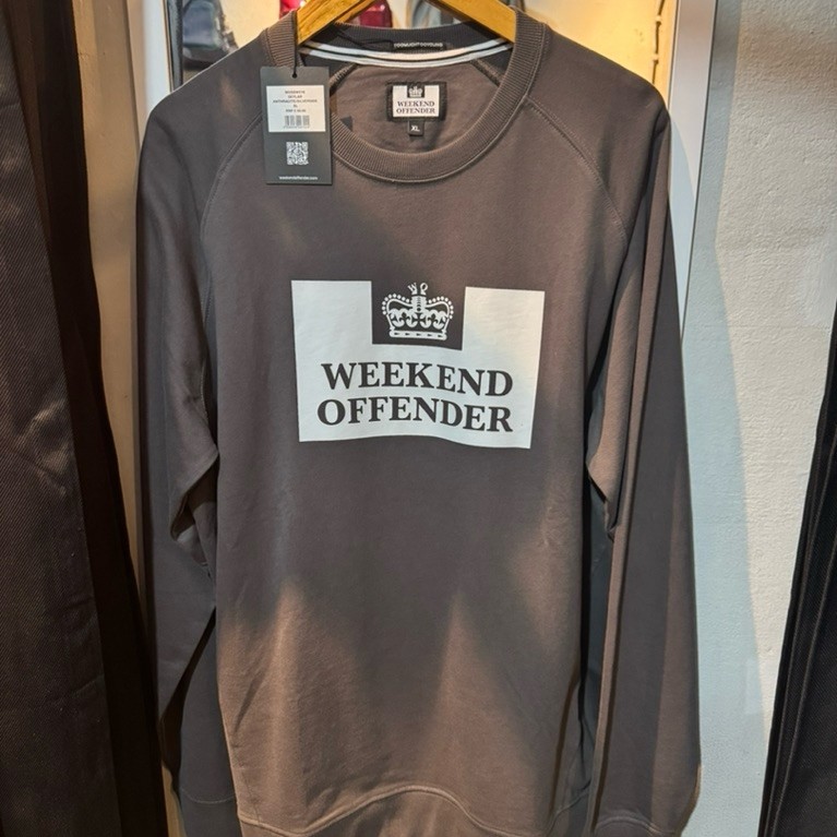 weekend offender crewneck (size XL) bnwt originals