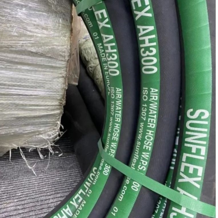 Selang radiator sunflex(AH 300) ukuran 3"inch harga permeter