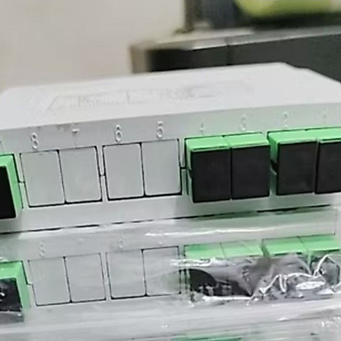 spltter 1:4  box sc apc