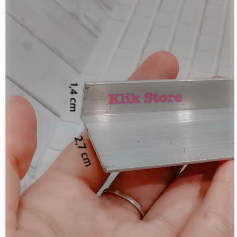 AUPSHOP Siku Klem /  Spigot Aluminium 6 meter (per batang)