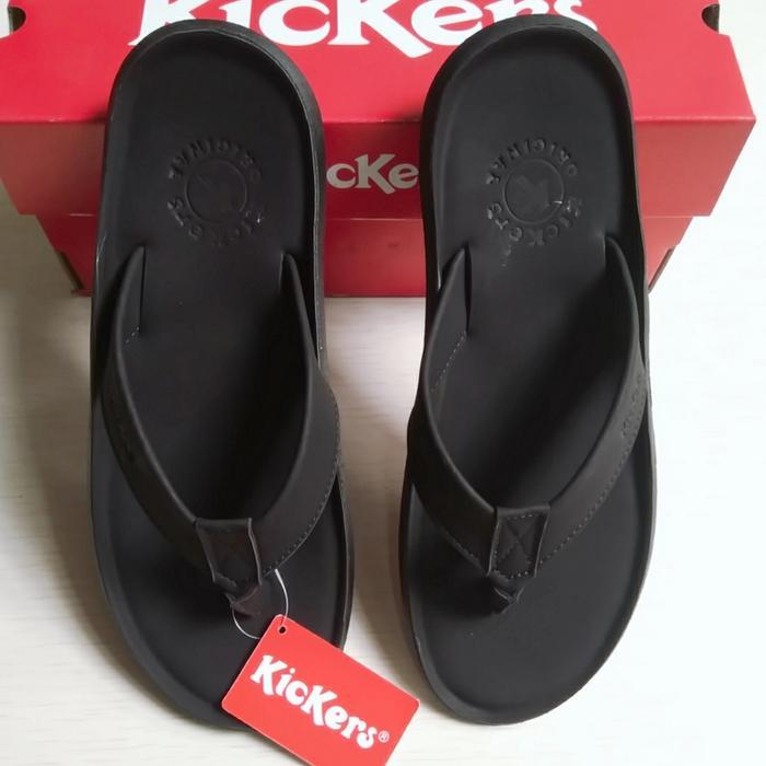 sandal kickers pria - sandal jepit kickers kulit - sandal pria kickers - Hitam, 40