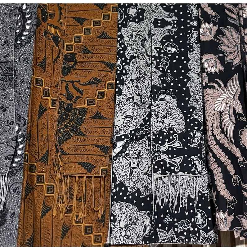 Sutra Paris Set Selendang motif Batik