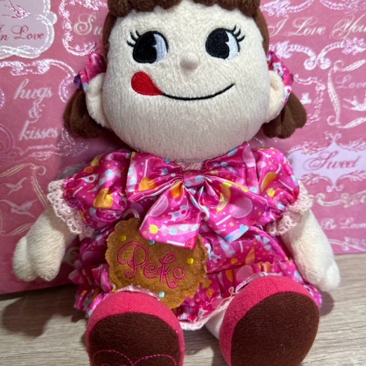 (YOSHITOKU) Boneka Peko Pink Dress Doll Fujiya Japan