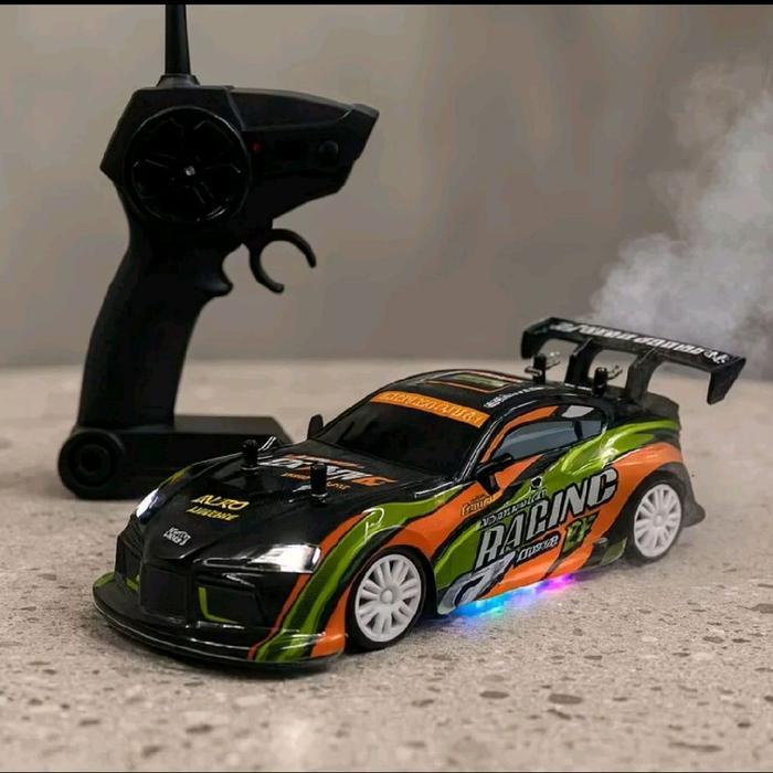 MOTLI Mobil RC Drift Racing 4WD Skala 1:20 Semi Proportional 2.4GHz dengan Remote Control 6 Kanal & 