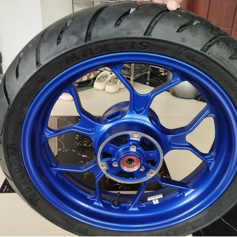 velg R25 original uk ban depan 130/70 firelli rosso ban belakang 150/60 maxxis kondisi ban 90%