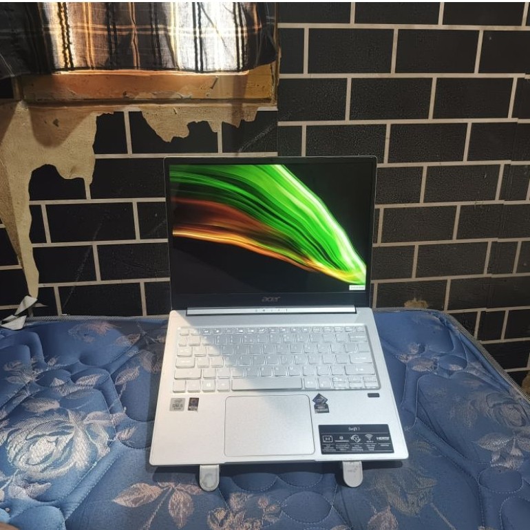 Acer Swift 3 sf313-52 Intel Core i5 1035g1 ram 8gb ssd 256gb nvme layar 2k ips 2256x1504
