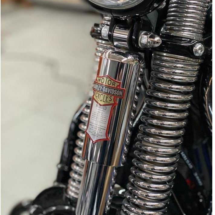 HD Patented Curved Metal Emblem Decal FXSTS Springer Shock#66030-88