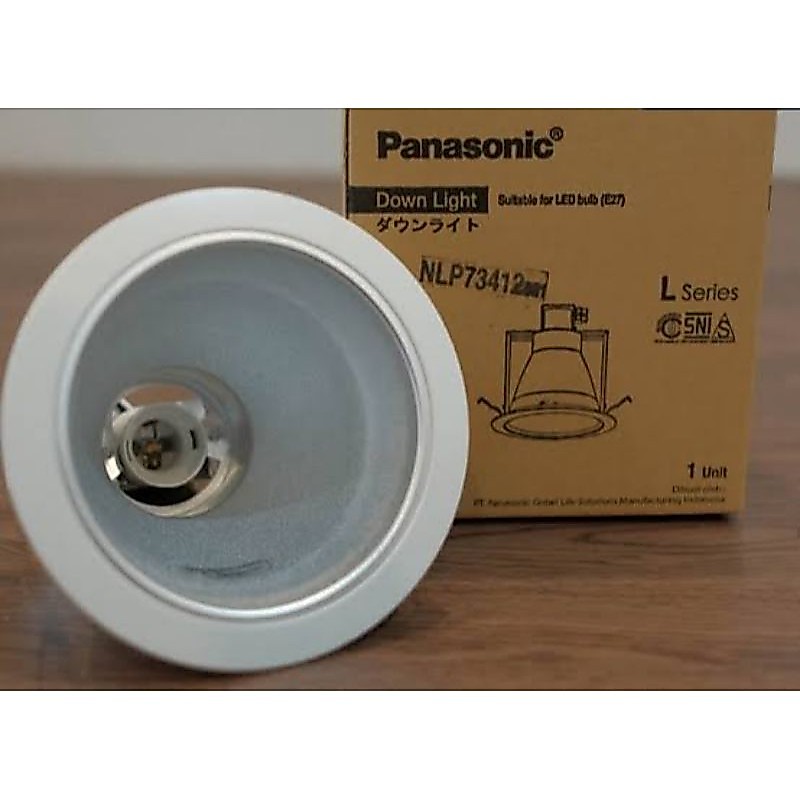 Panasonic fitting downlight 5 inch putih /fitting tanam plafon 5 inch di kota pontianak