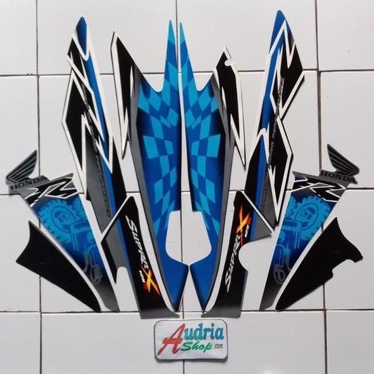 Striping Stiker Motor Honda Supra X 125R 2008 Silver-Biru