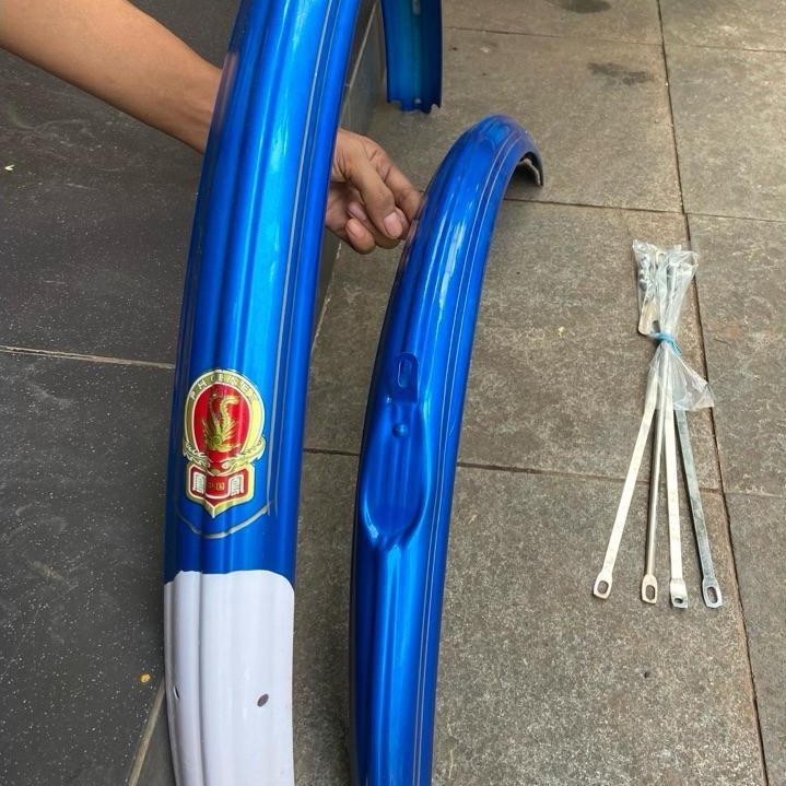 Spakbor Sepeda Jengki Phoenix Warna Biru/ Merah