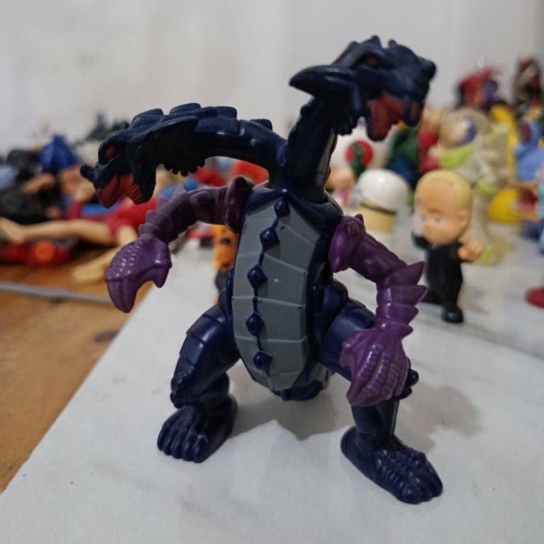Figure yugioh dragon blue by spin master