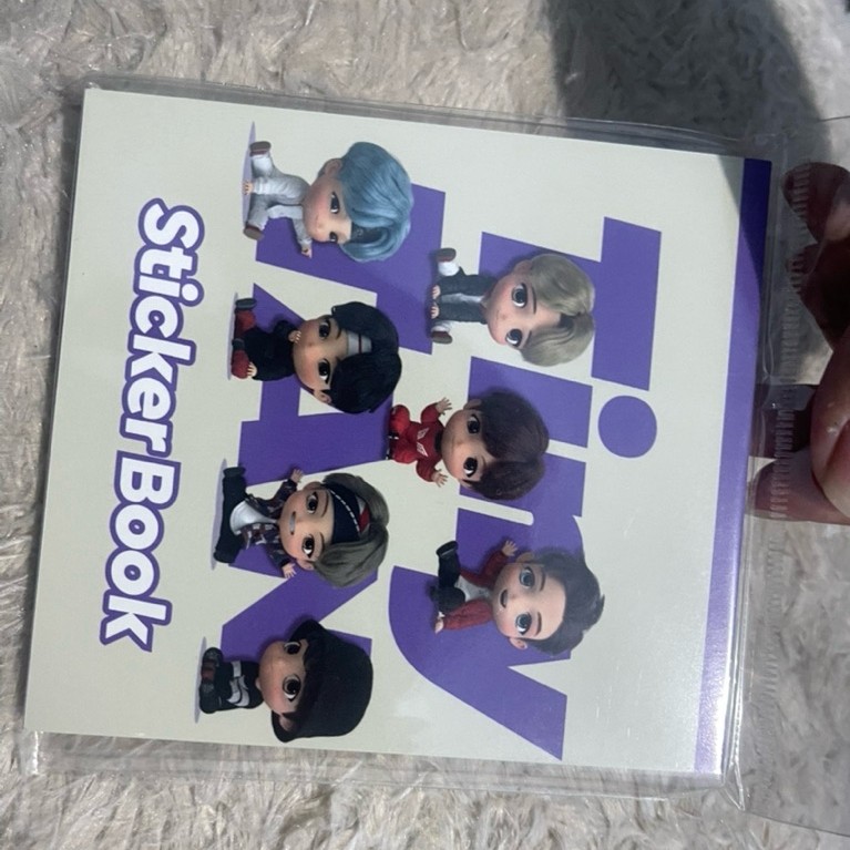 Official sticker book BTS TinyTan