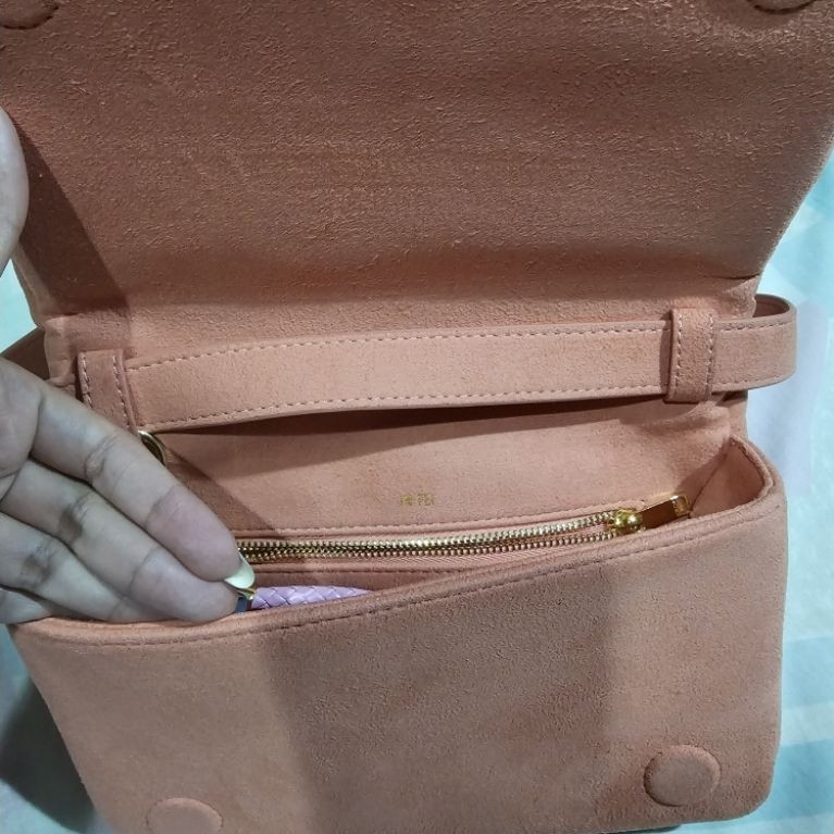 JW PEI Sling bag