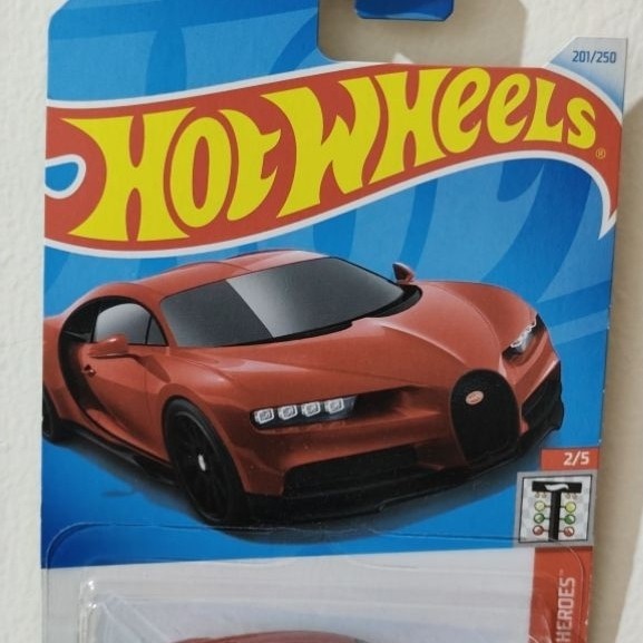 Hot Wheels 16 Bugatti Chiron