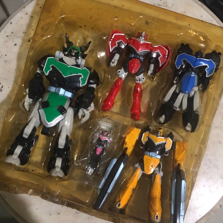 Power Rangers Mystic Force Deluxe Megazord