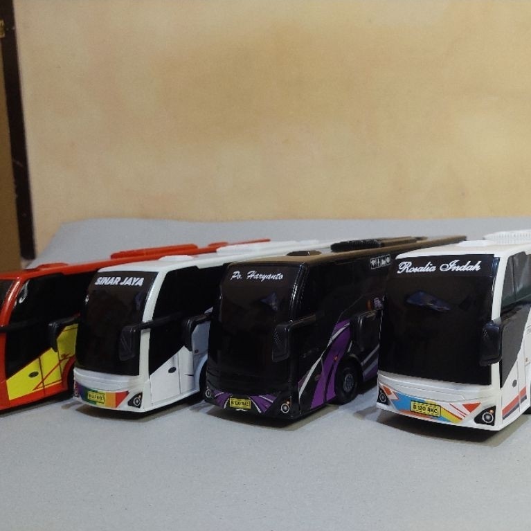 Miniatur Bus RKC Tronton UHD Modifikasi Livery Sinar Jaya Rosalia Indah Po Haryanto Arimbi Terbaru