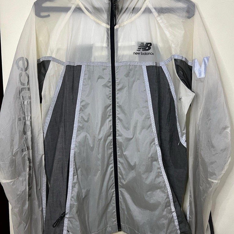 new balance running jacket