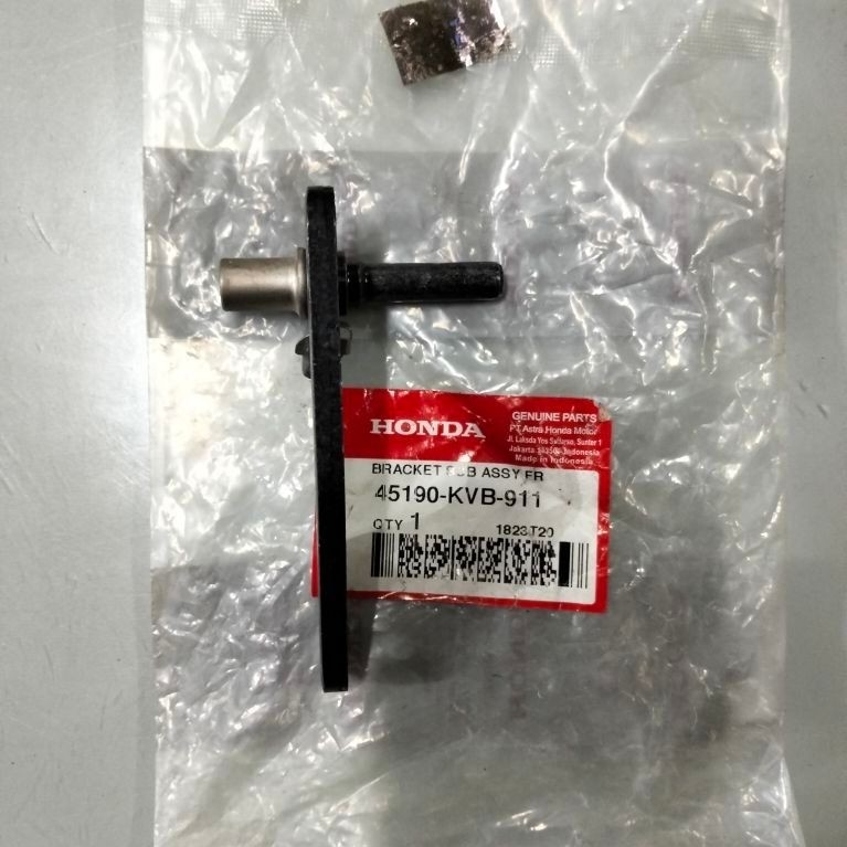Bracket sub Assy FR untuk motor Vario 110cc CW number part 45190KVB911