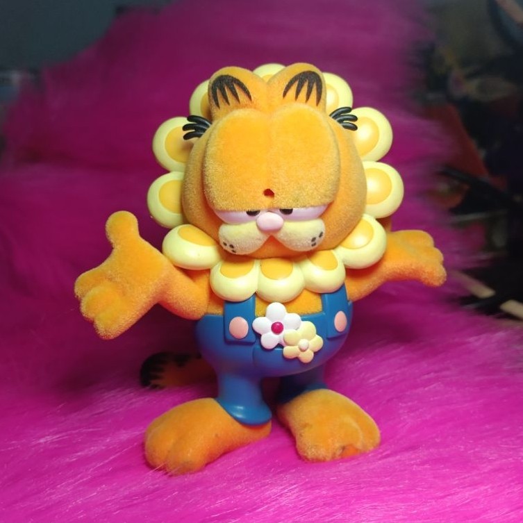 Figure Cat Garfield Preloved