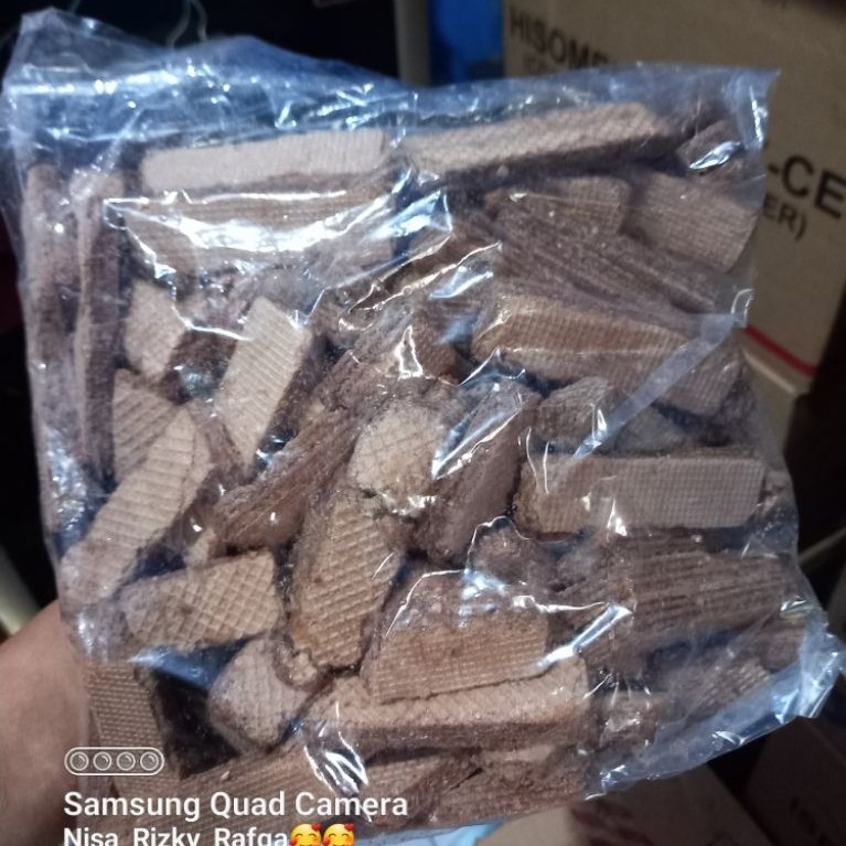 Patahan Wafer Selamat double chock dan black vanilla 500 gram