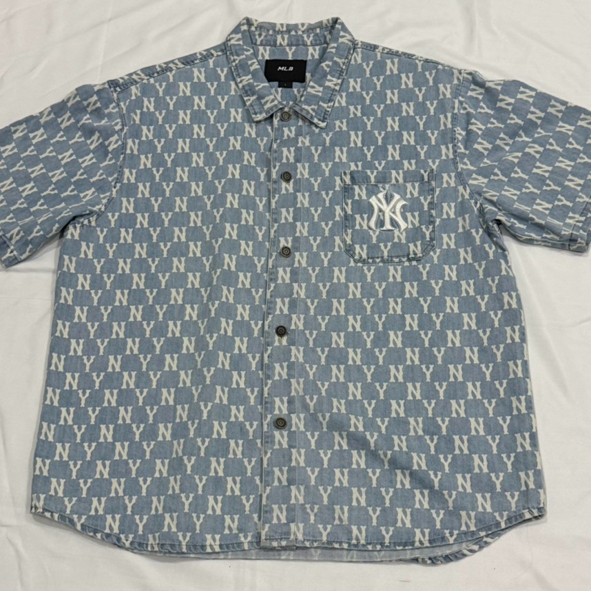 MLB Monogram New York Yankees Shirt