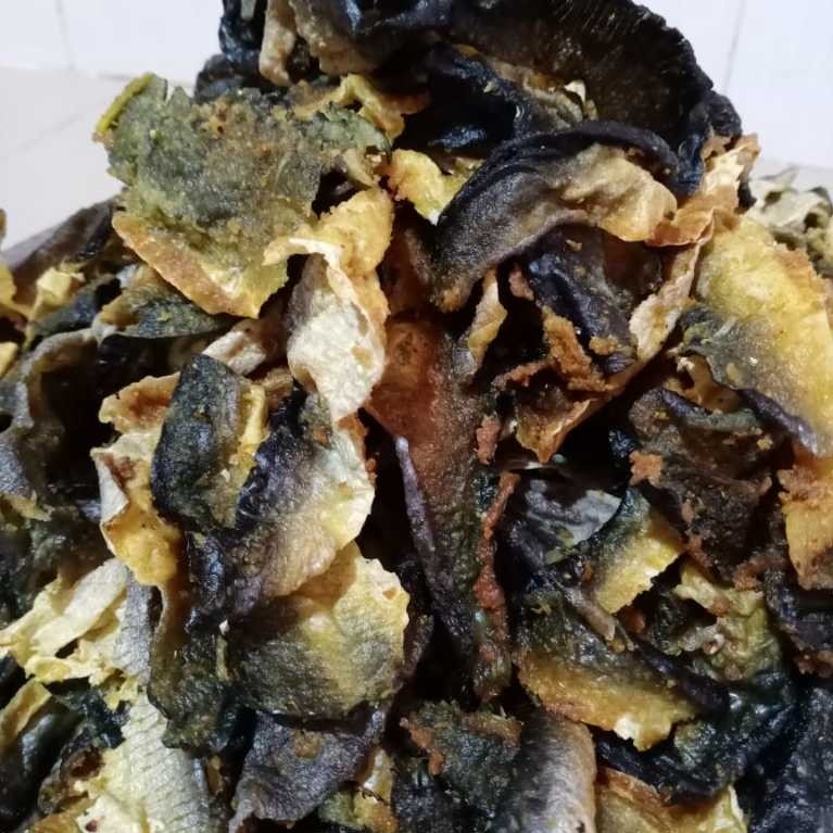 1/2 kG PABRIK ALUMAN KULIT IKAN SALMON LOKAL,  KRUPUK IKAN SALMON LOKAL, RAMBAK KULIT IKAN SALMON LO