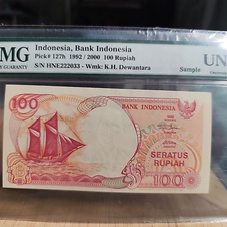 PMG uang kertas 100 rupiah perahu pinisi