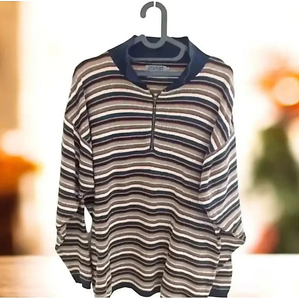 Sweater Pria. Merk Esprit