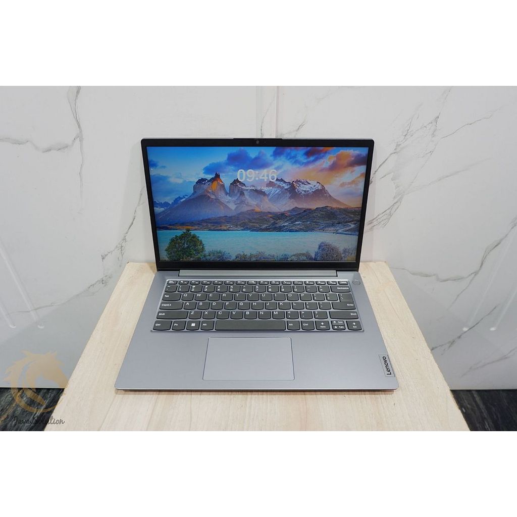 LENOVO V14 ADA AMD Athlon Silver 3050U Ram 8Gb Ssd 256Gb