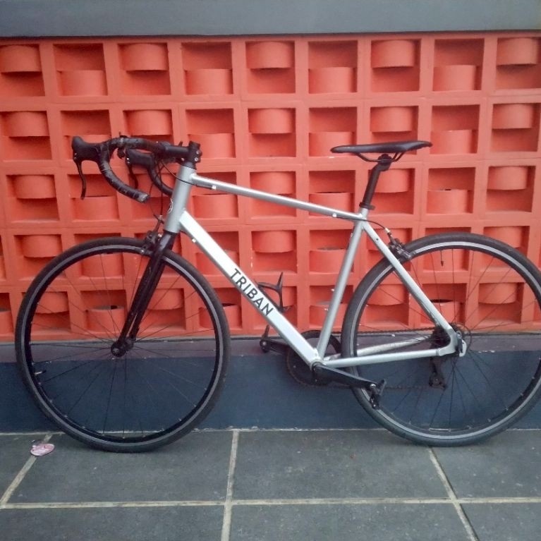 roadbike triban rc100