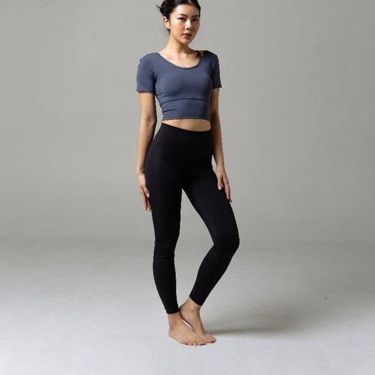 Laurelton Bliss Short Sleeve T-Shirt - Single Strap Shoulder Baju Olahraga Yoga Pilates Gym Wanita