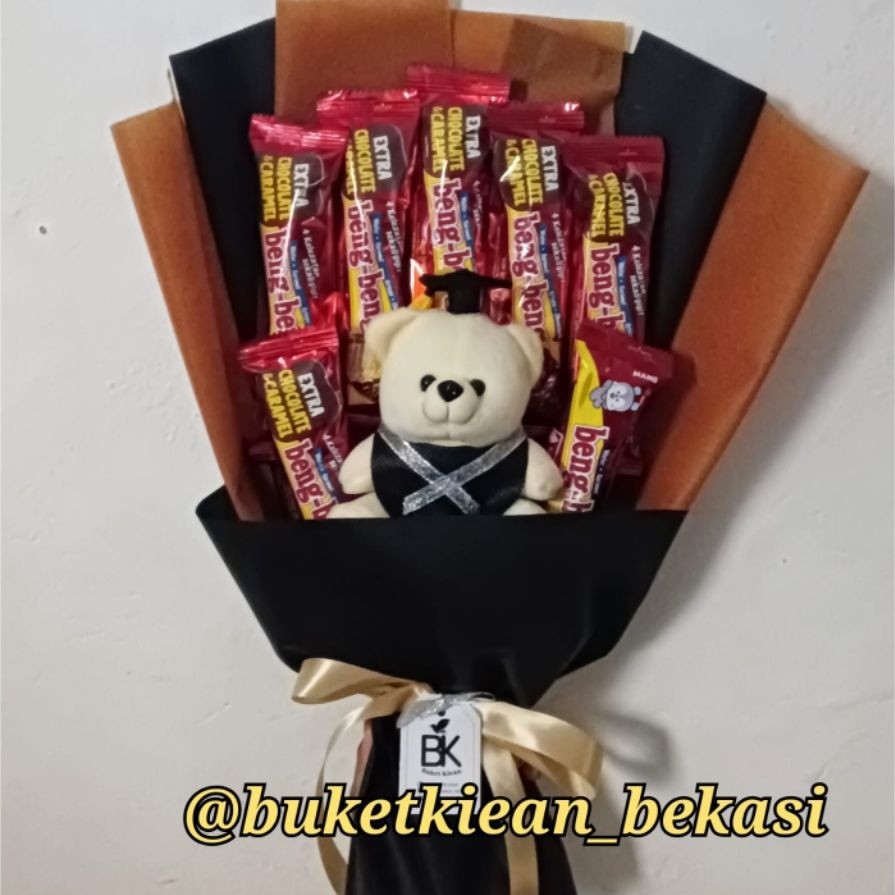 buket bengbeng boneka wisuda/ buket Snack boneka wisuda/ buket wisuda TK