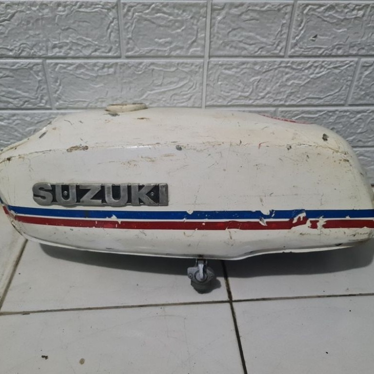 TANGKI SUZUKI A100 TAHUN TUA/BELIMBING