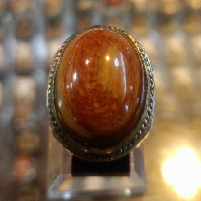 Cincin Fosil kelor merah  puser(Natural)