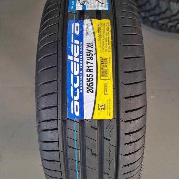 BAN ACCELERA IOTA EVT 205 55 R17 RING 17 UNTUK MOBIL AVANZA XENIA