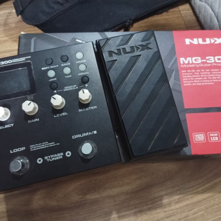 effect gitar NuX MG300 / NUX MG300
