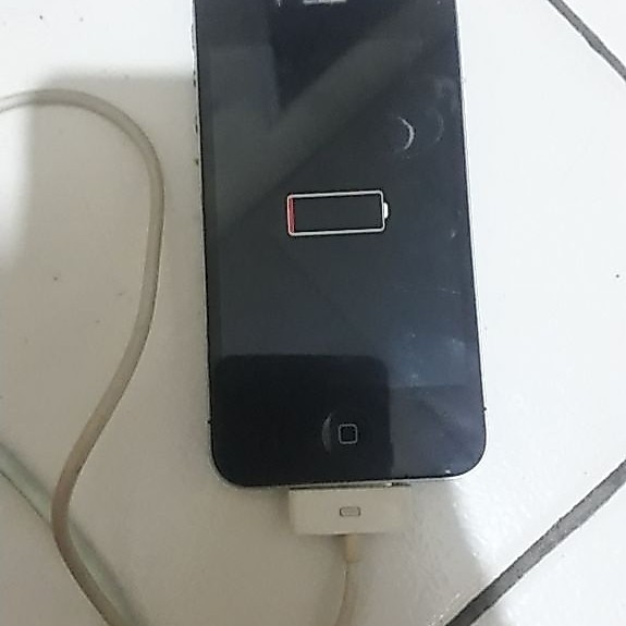 iphone 4 Iphone 4s minus baca deskripsi
