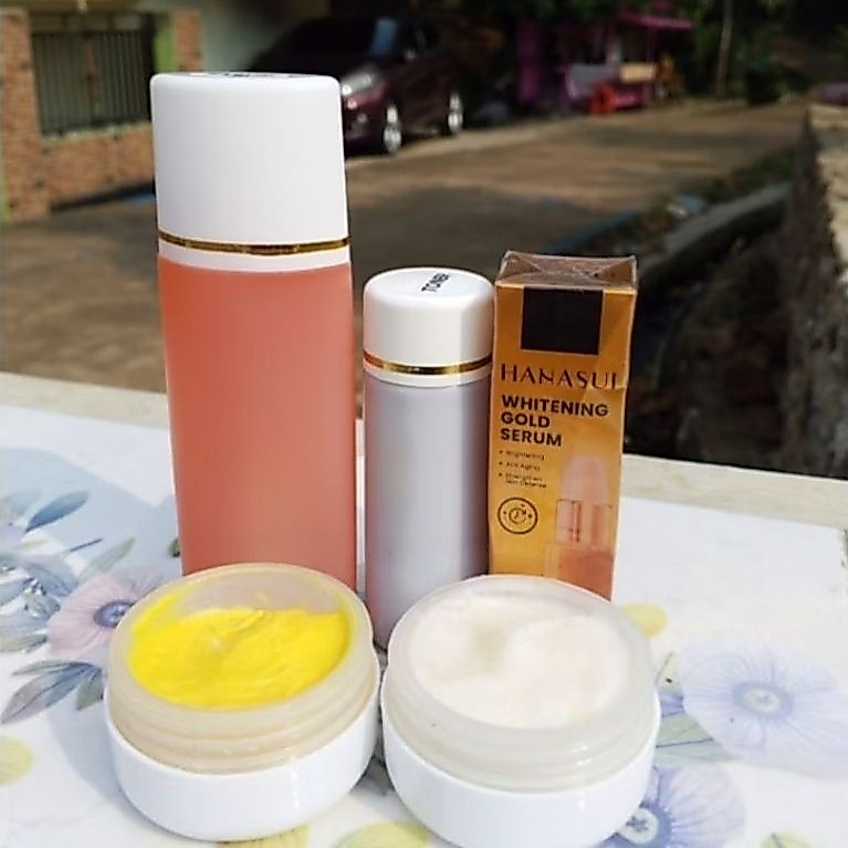 Cream Original Perawatan Wajah 30g + Serum Hanasui Whitenning Gold Siang Dan Malam