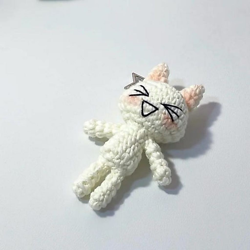 [SYNDEISY] Toro Inoue Cat Bag Charm Handmade | Crochet Toro Cat Keychain