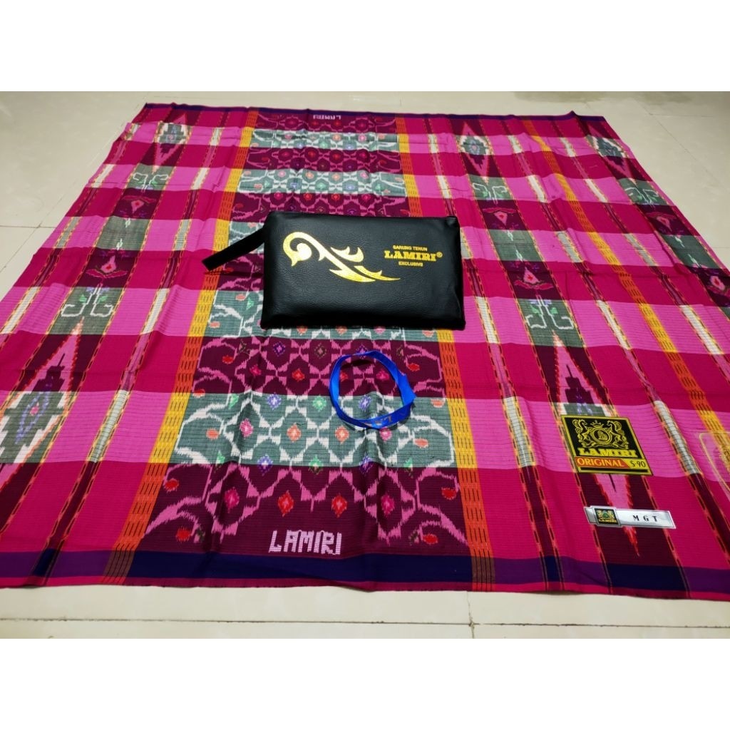 Sarung Lamiri S90 MGT Kotak Bahan Sutra 50%